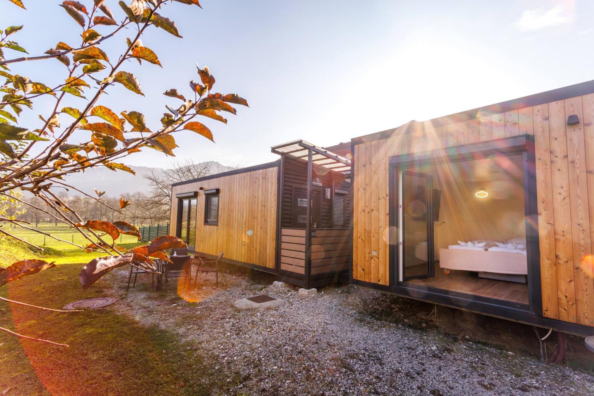 Mobile House Vegov Hram Hotell Dol pri Ljubljani Exteriör bild